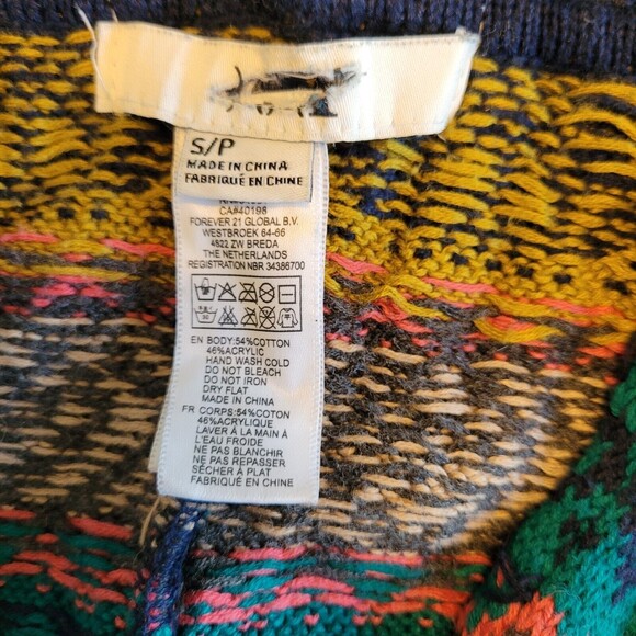 Forever 21 Poncho Cape Colorful Aztec Toggle Front Women Small Oversized - Picture 4 of 11